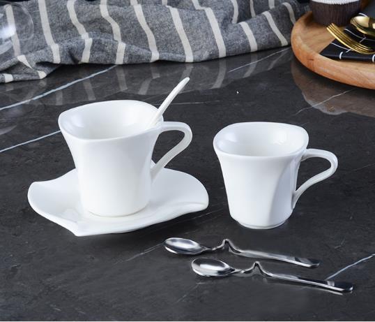 Kubek ceramiczny stylu europejskiego z zestawem filiżanki i spodka do kawy i herbaty - biały, mały i prosty - Wianko - 7