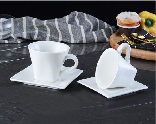 Kubek ceramiczny stylu europejskiego z zestawem filiżanki i spodka do kawy i herbaty - biały, mały i prosty - Wianko - 2