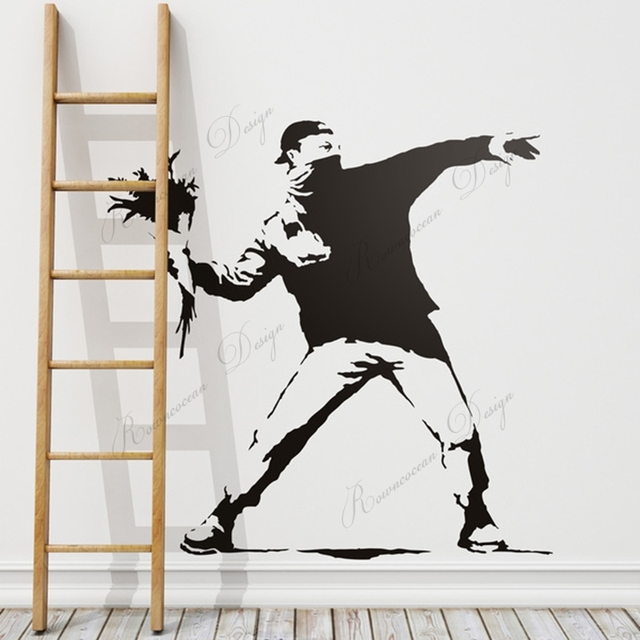 Naklejka Banksy kwiat protestu Vinile do salonu - śmieszna dekoracja ściany - Wianko - 1