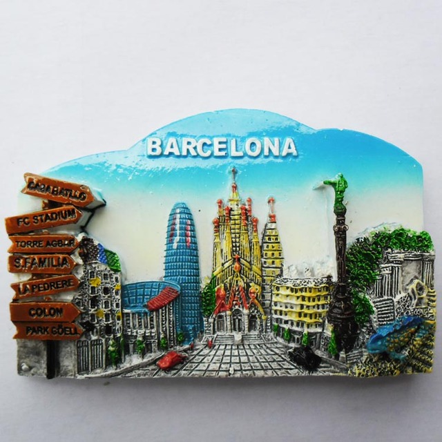 3D dekoracyjne naklejki magnetyczne z katedrą Świętej Rodziny w Barcelonie - magnesy na lodówkę - Wianko - 22
