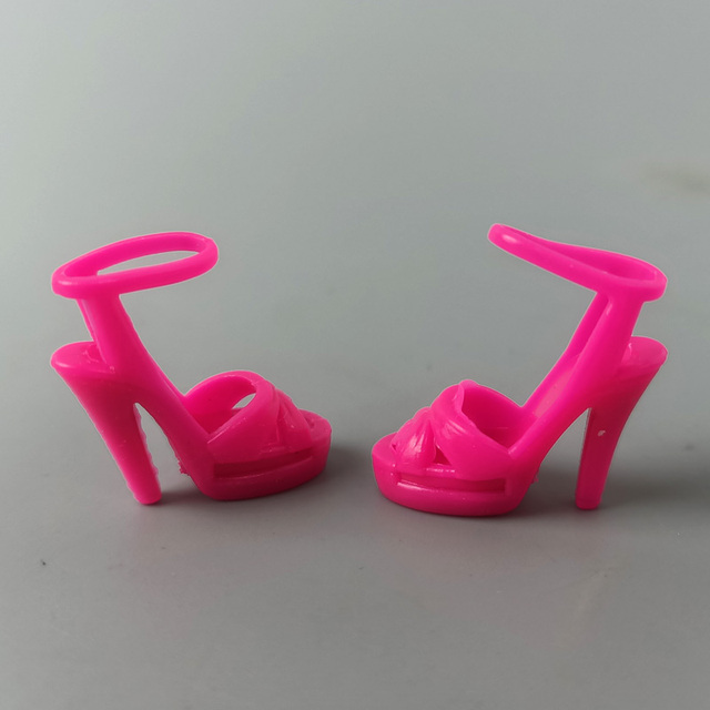 Buty na wysokim obcasie dla lalek Barbie - 5 par w losowych kolorach - Wianko - 6