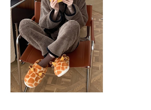 Korean żyrafa kapcie zimowe SP & CITY - moda damskie - Wianko - 10
