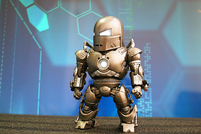 Figurka akcji Iron Man Avengers Disney - zabawka dla dzieci wojna bez granic, luminescencyjna figurka superbohatera - Wianko - 8