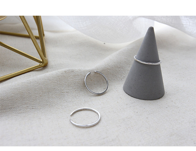 Pierścień minimalistyczny Kinel otwarty, regulowany, wykonany ze srebra 925 - Wianko - 8