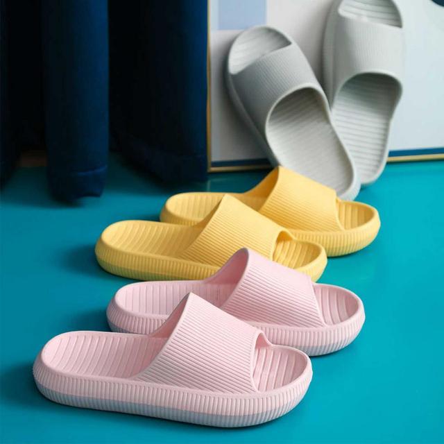 Kapcie letnie wsuwane sandały dla kobiet, mężczyzn i pań - wygodne pantofle do prysznica i na plażę z miękką podeszwą - Wianko - 4