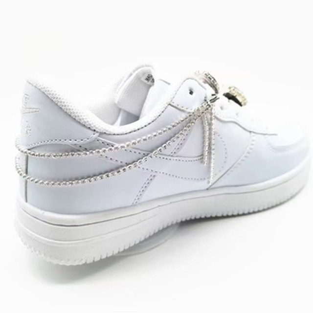 Buty do ozdabiania Bling Rhinestone z sznurowadłami i naszyjnikiem tassel - luksusowe akcesoria ze zdobieniami kryształowymi DIY do sneakerów - Wianko - 6