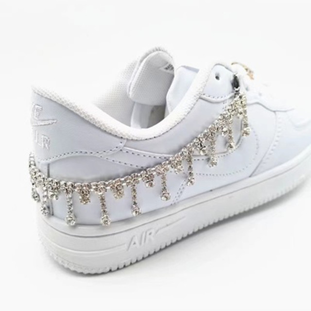 Buty do ozdabiania Bling Rhinestone z sznurowadłami i naszyjnikiem tassel - luksusowe akcesoria ze zdobieniami kryształowymi DIY do sneakerów - Wianko - 10