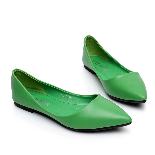 Damskie płaskie sandały skórzane mokasyny z dziurami, ręcznie szyte w modnym stylu 2021 - Wianko - 12
