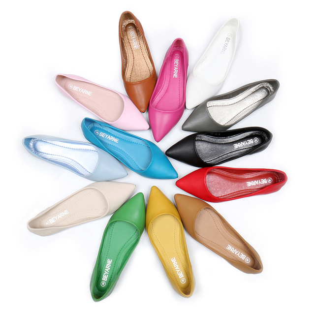 Damskie płaskie sandały skórzane mokasyny z dziurami, ręcznie szyte w modnym stylu 2021 - Wianko - 4