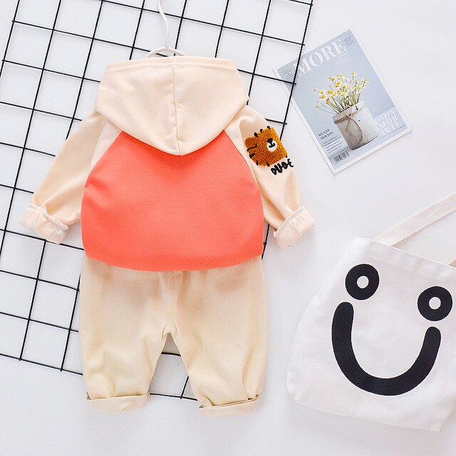 Nowa jesienno-zimowa kolekcja - Zestaw bluza z dekoltem i spodnie niemowlęce w modnym casualowym stylu, dla dziewcząt i chłopców - Wianko - 6
