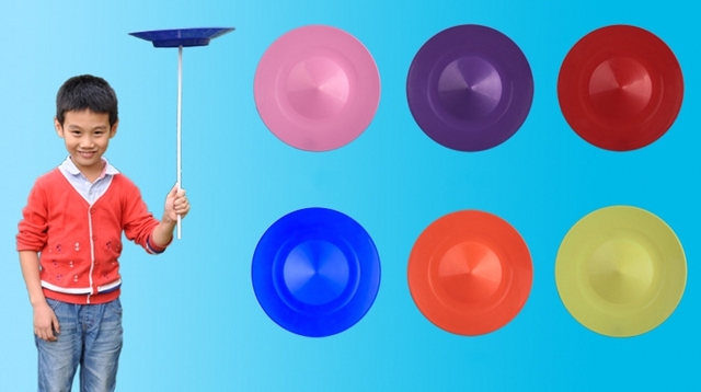 Plastikowe dyski do żonglowania - rekwizyty do kręcenia Spinning, idealne dla dzieci, do zabawy na scenie na zewnątrz lub w domowym ogrodzie - Wianko - 2