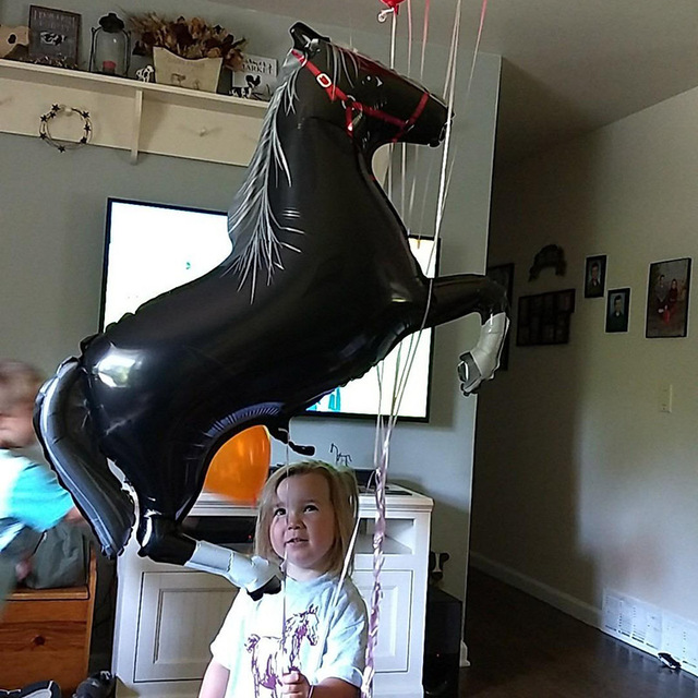 Duży Koń z Balonów Foliowych - Dekoracje na Przyjęcie Urodzinowe dla Dzieci - Klasyczne Zabawki - Wianko - 3