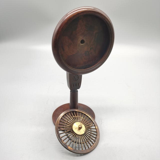 Starodawny wentylator elektryczny 614.4G Vintage z mosiężnym palnikiem na kadzidło - ozdobne antyczne rzeźbienie - Wianko - 6