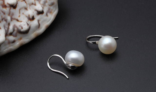 Elegancki kolczyk srebrny 925 z naturalnym białym perłą, perfect dla kobiet w każdym wieku - Wianko - 5