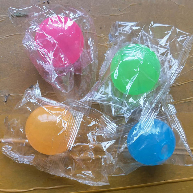 Świecące piłeczki antystresowe Luminous Balls High Bounce - zestaw 4 sztuk - Wianko - 5