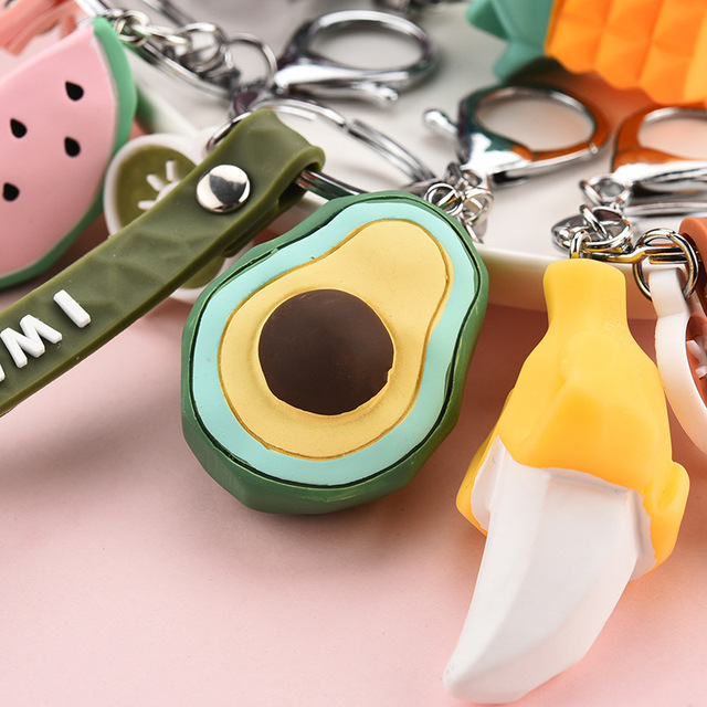 Breloczek na klucze z postacią z kreskówki - nowe mody, stereo, stylizowany na owoce, wiesza się na torbie lub w samochodzie (arbuz, banan) - Wianko - 3