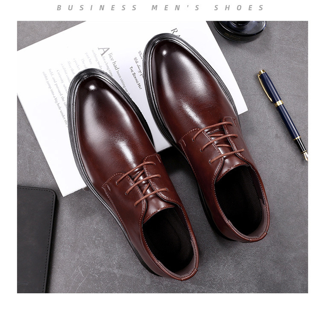 Mężczyźni biznesowi wybierają nowoczesne platformowe buty o szpiczastym czubku - czarne, skórzane, płytkie buty Derby z wygodnymi sznurowadłami - Wianko - 7