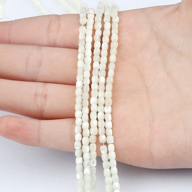 Naszyjnik Handmade z białymi naturalnymi matkami perłowymi w kształcie okręgu i krzyżem - Wianko - 3