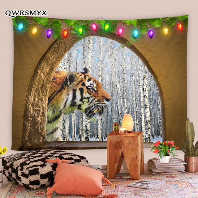 Gobelin Okno z zimowym krajobrazem lasu, pokrytym śniegiem, idealny do dekoracji wnętrz - Wianko - 1