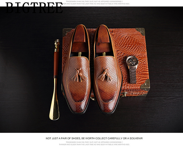 Klasyczne męskie mokasyny z pomponami, skórzane slip ony, buty biurowe Sepatu Pria - Wianko - 10
