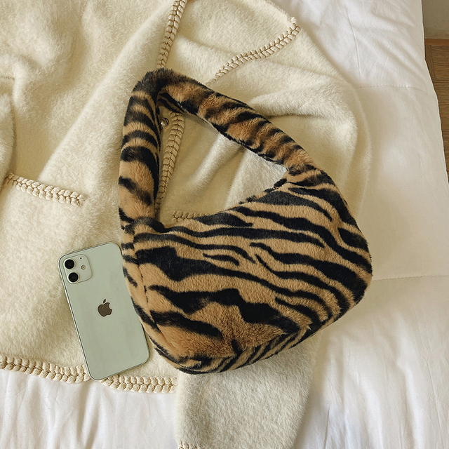Pluszowa torba na ramię z futrem leoparda, zebry i tygrysa dla kobiet - Zima 2021👜 - Wianko - 24