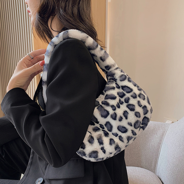 Pluszowa torba na ramię z futrem leoparda, zebry i tygrysa dla kobiet - Zima 2021👜 - Wianko - 2