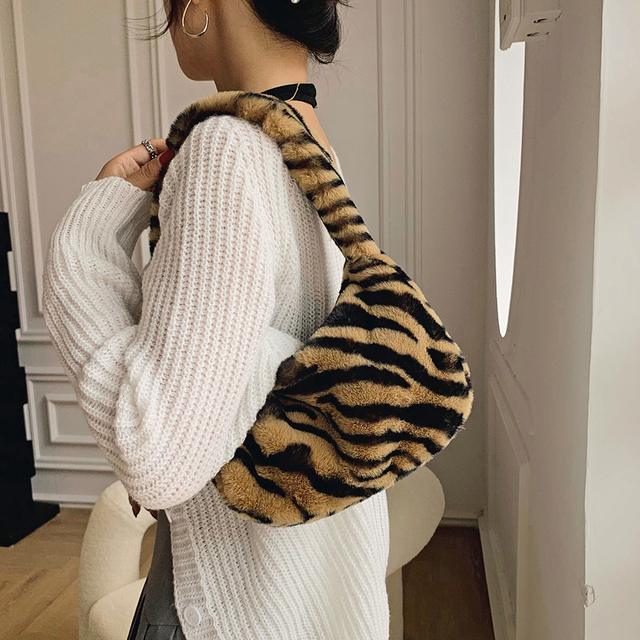 Pluszowa torba na ramię z futrem leoparda, zebry i tygrysa dla kobiet - Zima 2021👜 - Wianko - 19