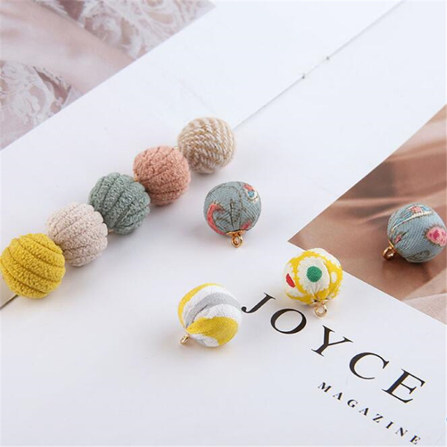 10 nowych kreatywnych charmsów w kształcie bawełnianej piłki z nadrukiem - idealne do kolczyków, naszyjników i wisiorków DIY - Wianko - 5