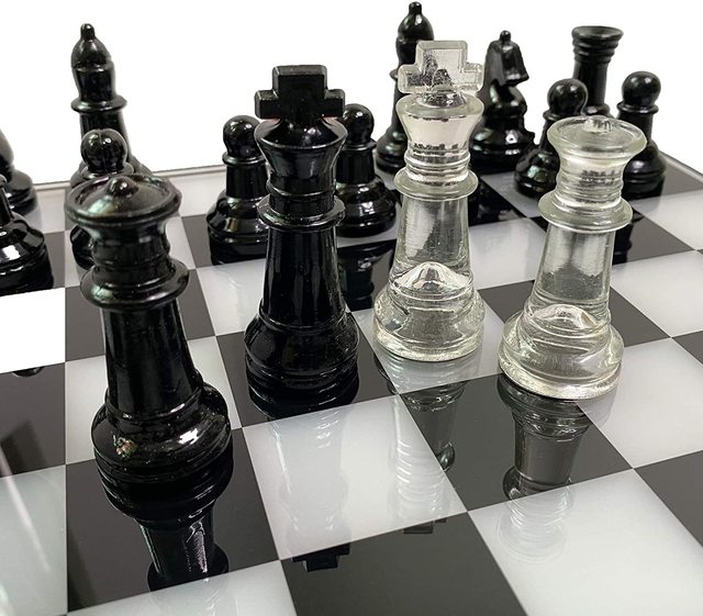 Duża szachownica akrylowa 35x35 cm, elegancka i wytrzymała, z zestawem do gry w szachy - Wianko - 6