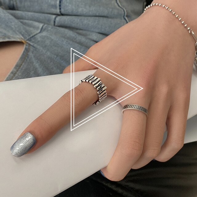 Srebrny pierścionek z podwójnym krzyżem w stylu Retro, dla kobiet, zdobiony Smiley Tail - Wianko - 9