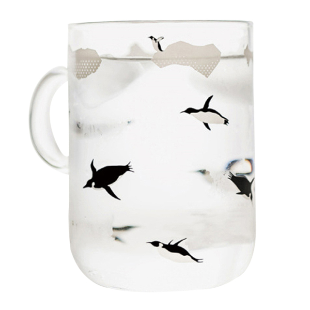 Kubek szklany z uchwytem z motywem słodkiego niedźwiedzia polarnego i pingwina do kawy i herbaty - Wianko - 9
