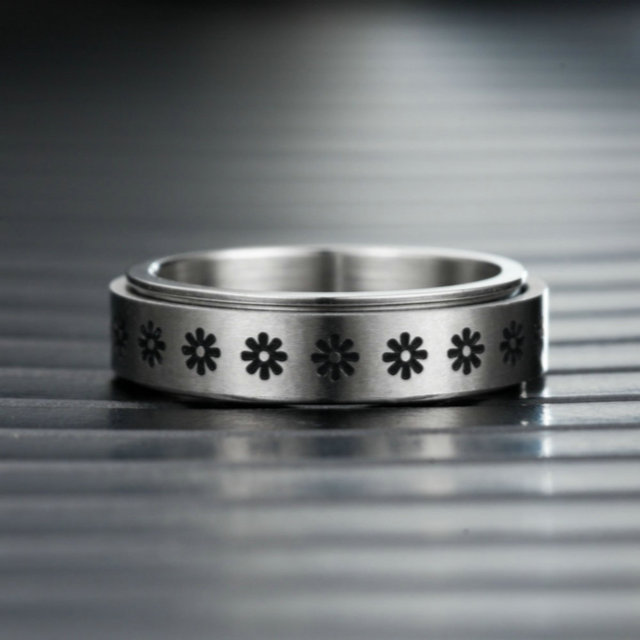 Pierścień antystresowy Fidgets dla kobiet - obracający się pierścień ze stali nierdzewnej - Wianko - 5