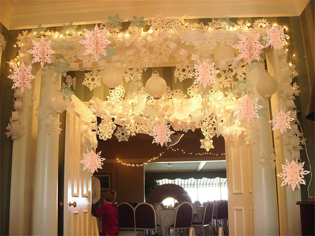 Mrożone zaopatrzenie firm - 3D sztuczne płatki śniegu, girlandy papierowe, ozdoby świąteczne i zimowe dekoracje do domu - Wianko - 12