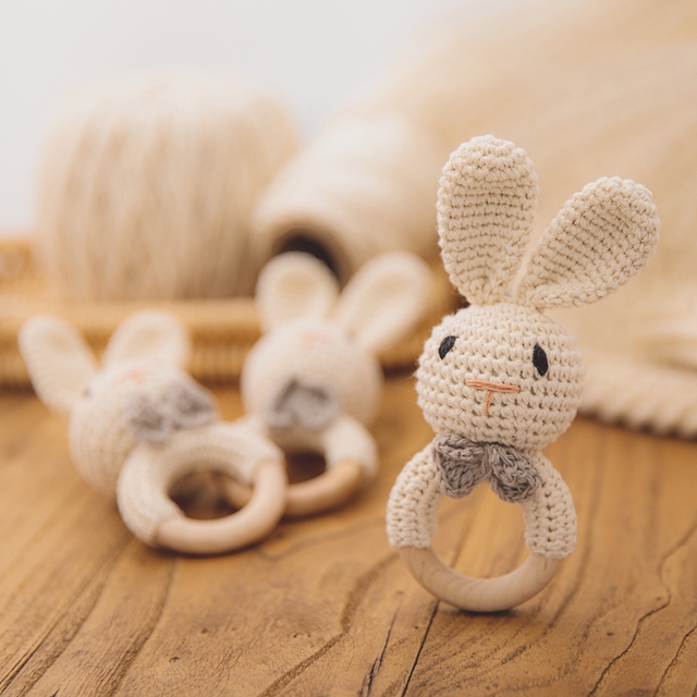 Drewniana grzechotka gryzak Cartoon Bunny Crochet dla dzieci - Wianko - 4