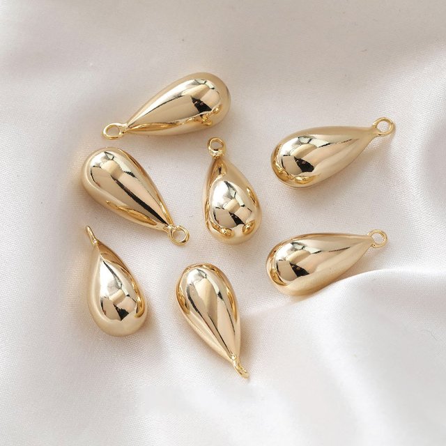 Złote naszyjniki w kształcie kropli - 4 sztuki, wykonane ręcznie z mosiądzu - Wianko - 16