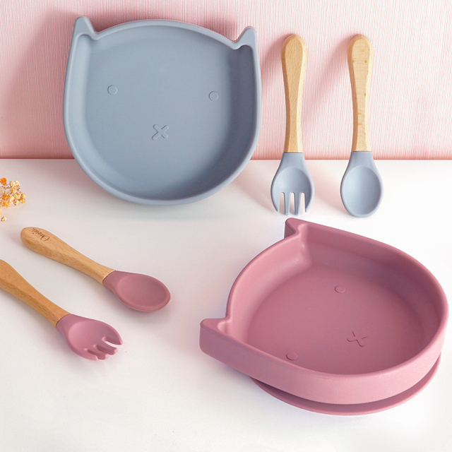 Naczynia silikonowe dla dzieci – miska, talerz, widelec i łyżka z przyssawką, drewniany uchwyt - Wianko - 9
