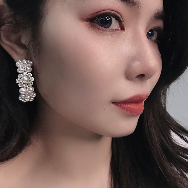 Kolczyki kółka koreańskie New Arrival 2020 - imitacja kryształowej perły w formie kwiatu, eleganckie boucle d'oreille dla kobiet - Bijoux Party moda - Wianko - 2