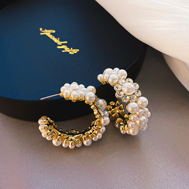 Kolczyki kółka koreańskie New Arrival 2020 - imitacja kryształowej perły w formie kwiatu, eleganckie boucle d'oreille dla kobiet - Bijoux Party moda - Wianko - 1