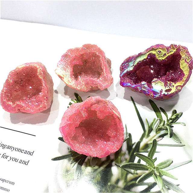 Naturalny agat Geode kryształ kwarcowy - różowy kamień leczniczy do dekoracji wnętrz - Wianko - 1