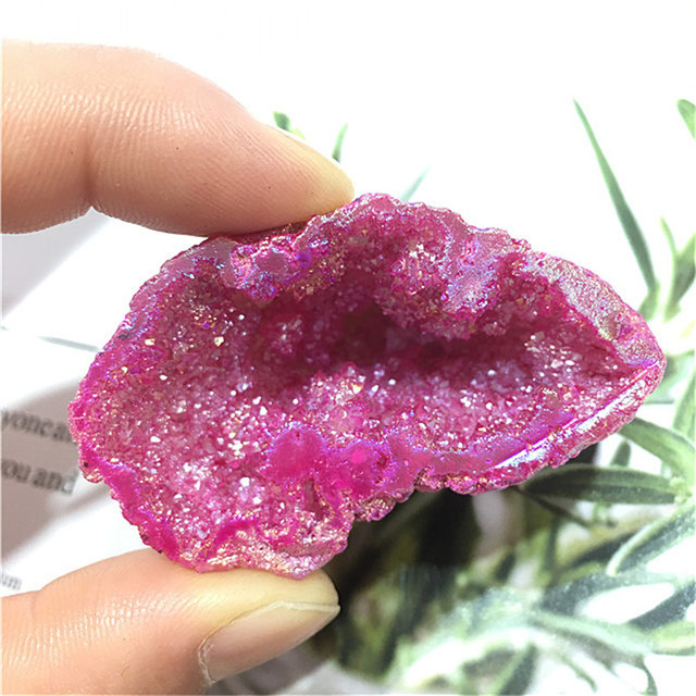 Naturalny agat Geode kryształ kwarcowy - różowy kamień leczniczy do dekoracji wnętrz - Wianko - 6