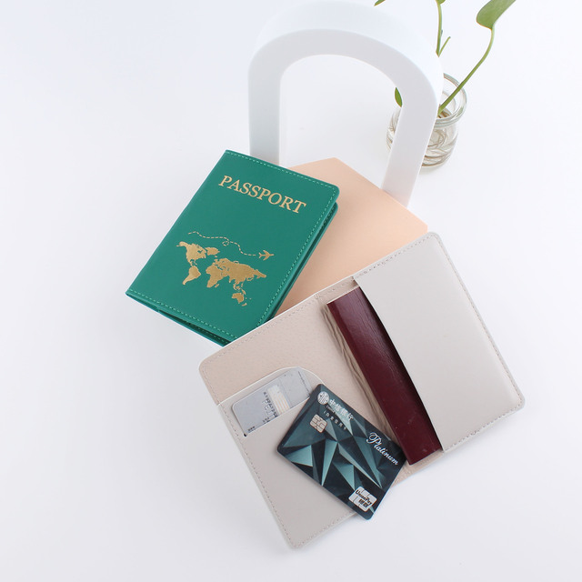Etui na paszport z mapą świata - skórzany futerał podróżny z uchwytem na karty - Wianko - 3