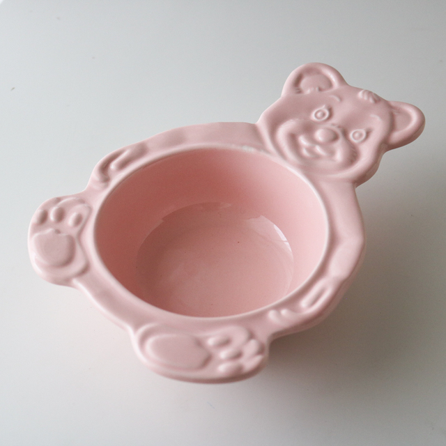 Niedźwiedź kreskówkowy - talerzyk deserowy - ceramiczna miska z motywem niedźwiedzia - płaski trójkąt - śniadaniowa/sałatkowa taca - Wianko - 6