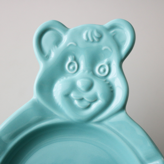 Niedźwiedź kreskówkowy - talerzyk deserowy - ceramiczna miska z motywem niedźwiedzia - płaski trójkąt - śniadaniowa/sałatkowa taca - Wianko - 13