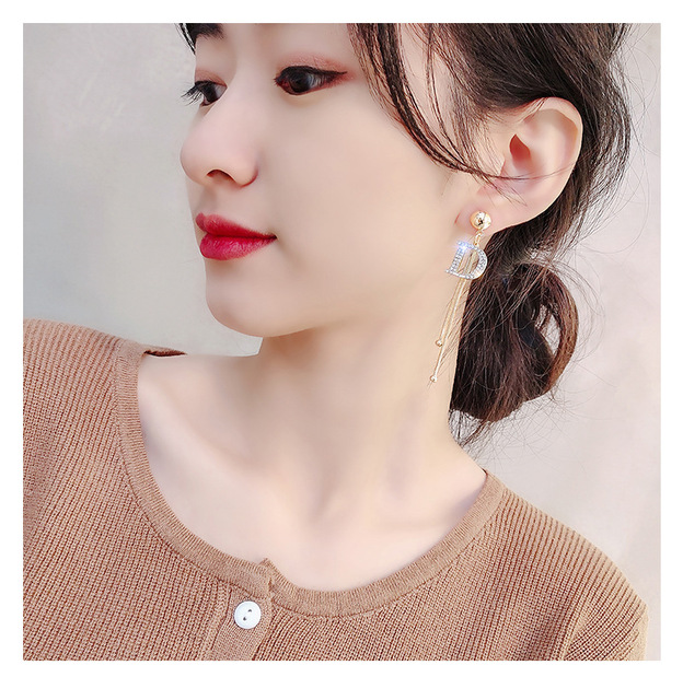 Długie kolczyki kobiece z pełnymi diamentowymi literami D i frędzlem - koreański temperament, elegancja czerwieni - Wianko - 14