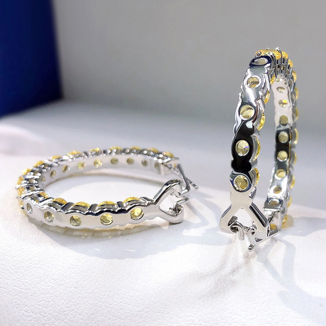 Srebrne kolczyki OEVAS z żółtym, węglowym diamentem 4mm - biżuteria dla kobiet na wesele - Wianko - 5