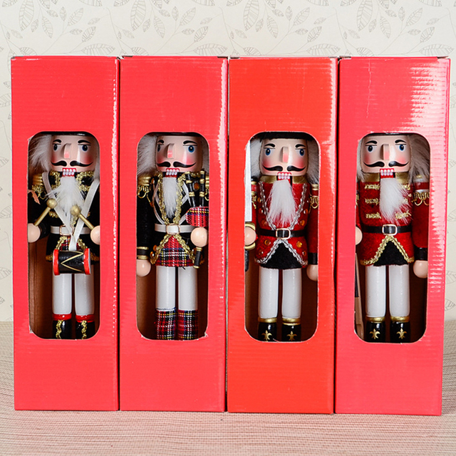 Figurka drewnianego dziadka do orzechów, niedźwiedzia żołnierza i lalki ozdoby świąteczne - Wianko - 6
