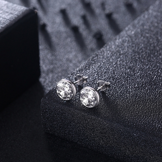 Srebrne kolczyki z okrągłymi kryształami Swarovskiego – elegancka biżuteria dla kobiet - Wianko - 9