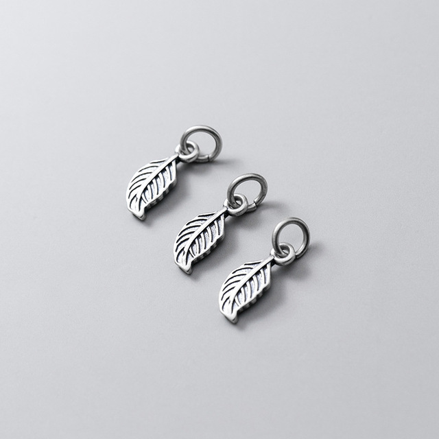 Ręcznie matowy srebrny wisiorek w kształcie małego liścia, wykonany z 925 srebra (S925) - biżuteria DIY (ozdoba, charms) - Wianko - 3