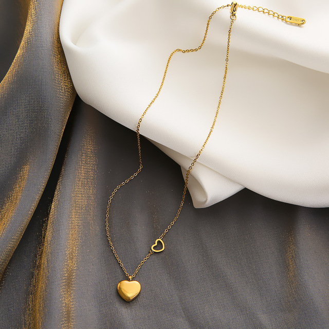Naszyjnik MEYRROYU ze stali nierdzewnej - wisiorek w kształcie serca, złoty kolor, cienki łańcuszek - Romantyczny prezent 2021 - Wianko - 2