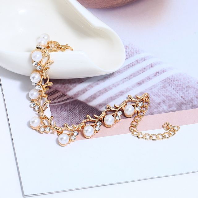Wykwintna bransoletka z rhinestonowymi zdobieniami i metalowym liściem - biżuteria panna młoda - Wianko - 5